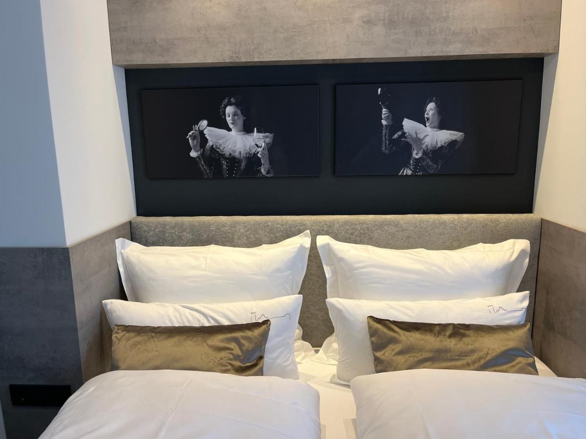 Boutiquehotel Burg Adenbach & Alter Weinbau Bad Neuenahr-Ahrweiler Bagian luar foto