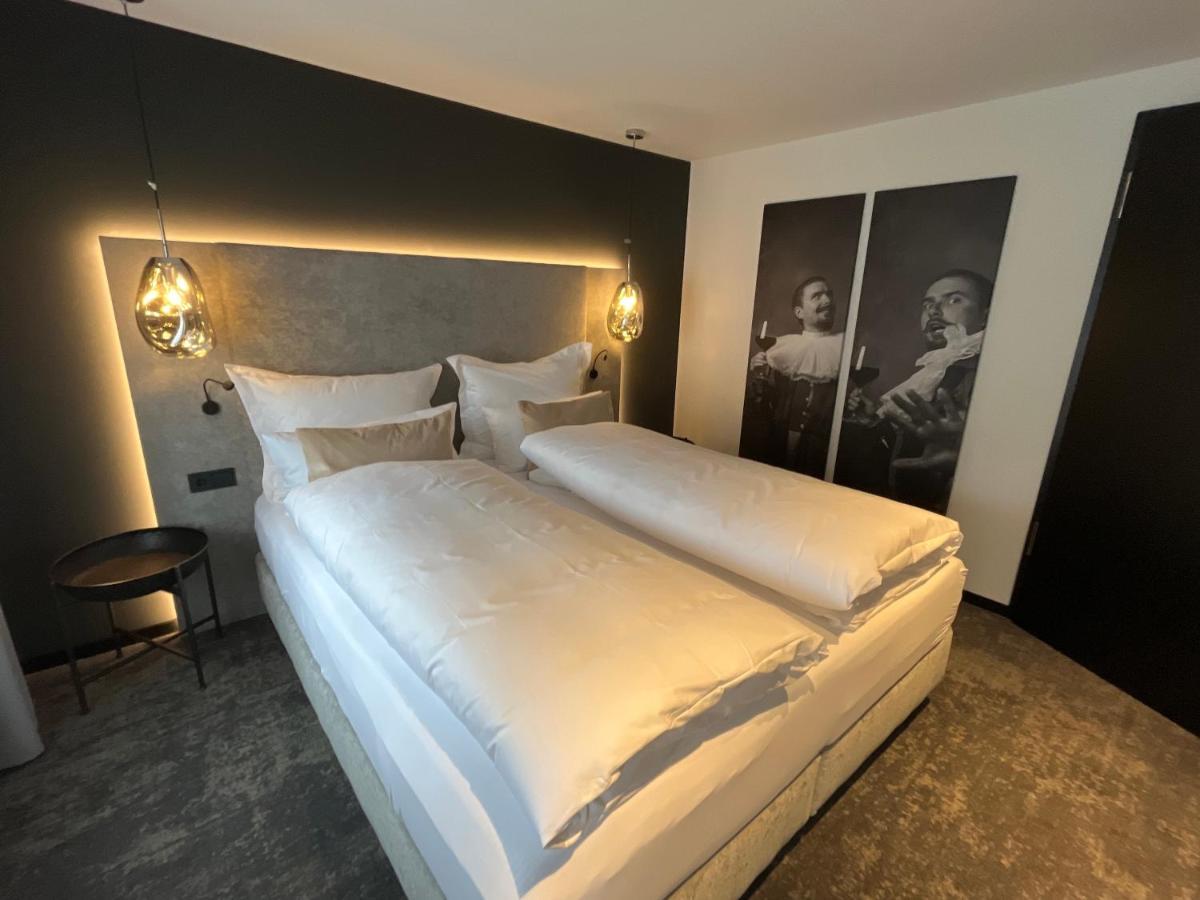 Boutiquehotel Burg Adenbach & Alter Weinbau Bad Neuenahr-Ahrweiler Bagian luar foto