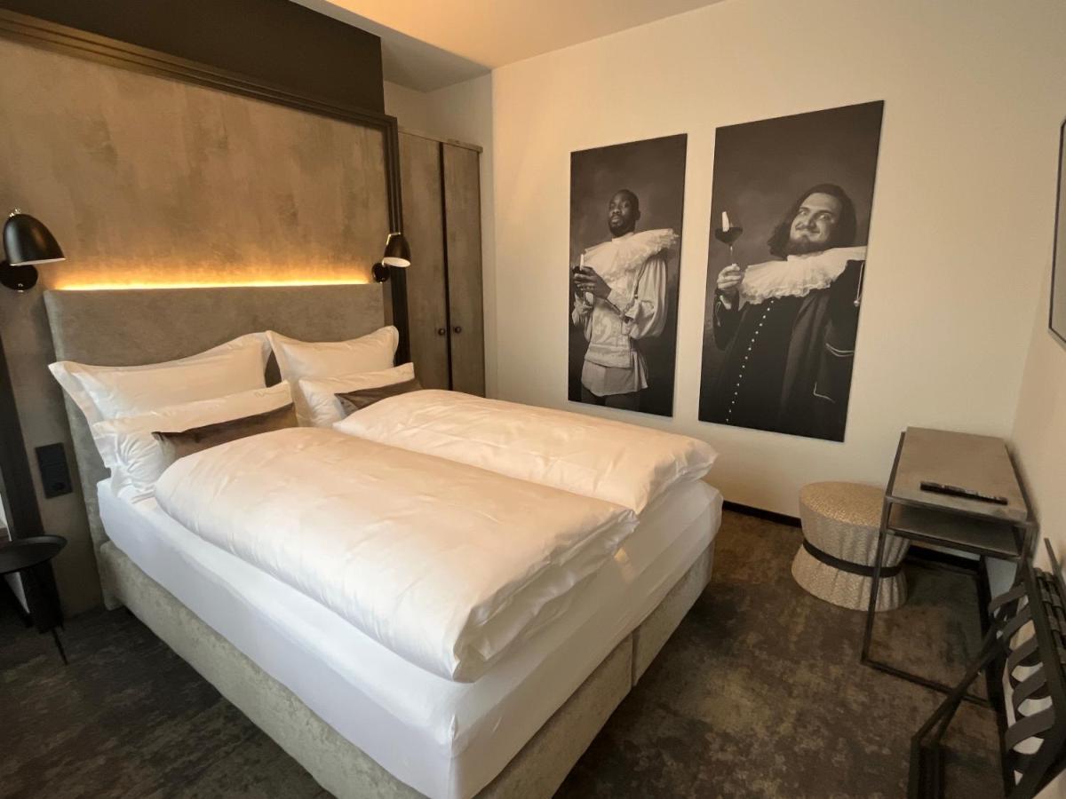 Boutiquehotel Burg Adenbach & Alter Weinbau Bad Neuenahr-Ahrweiler Bagian luar foto