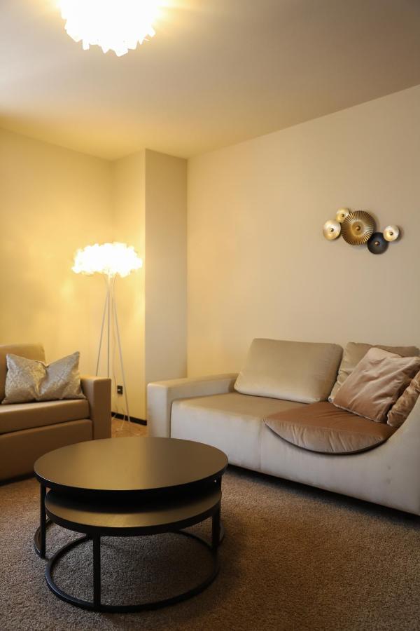 Boutiquehotel Burg Adenbach & Alter Weinbau Bad Neuenahr-Ahrweiler Bagian luar foto